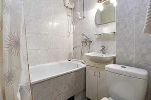 Квартира Home Hotel ул. Евгения Сверстюка 8. Апартаменты трехместный ул. Е. Сверстюка, 8 10